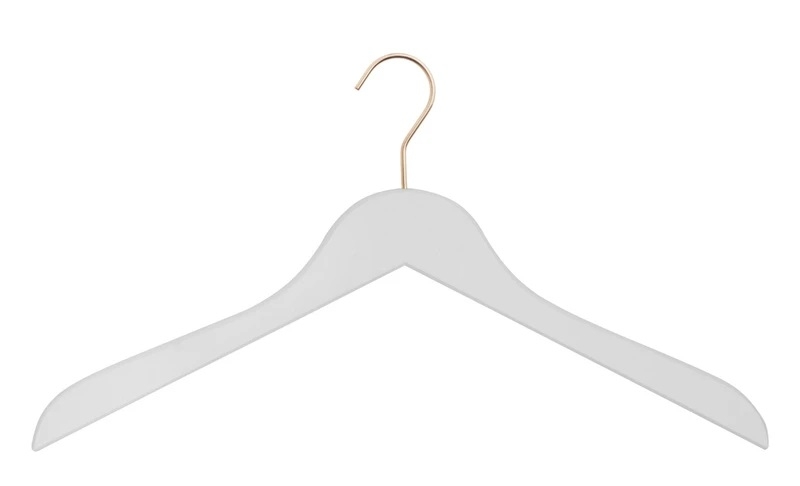Kleshenger til gensere og skjorter i hvitlakkert bøk med krok i gull Art 41-6